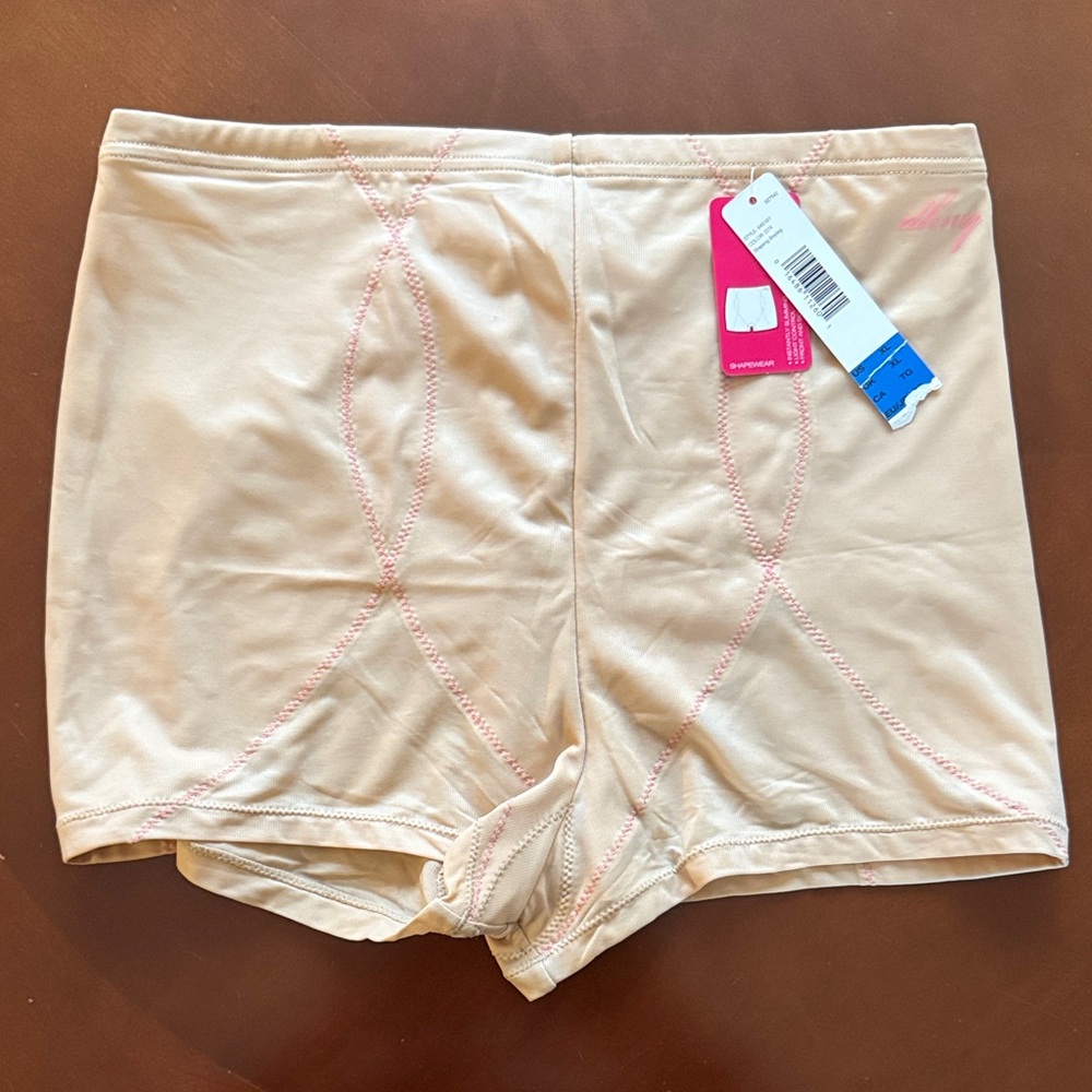DKNY Women's shapewear shorts